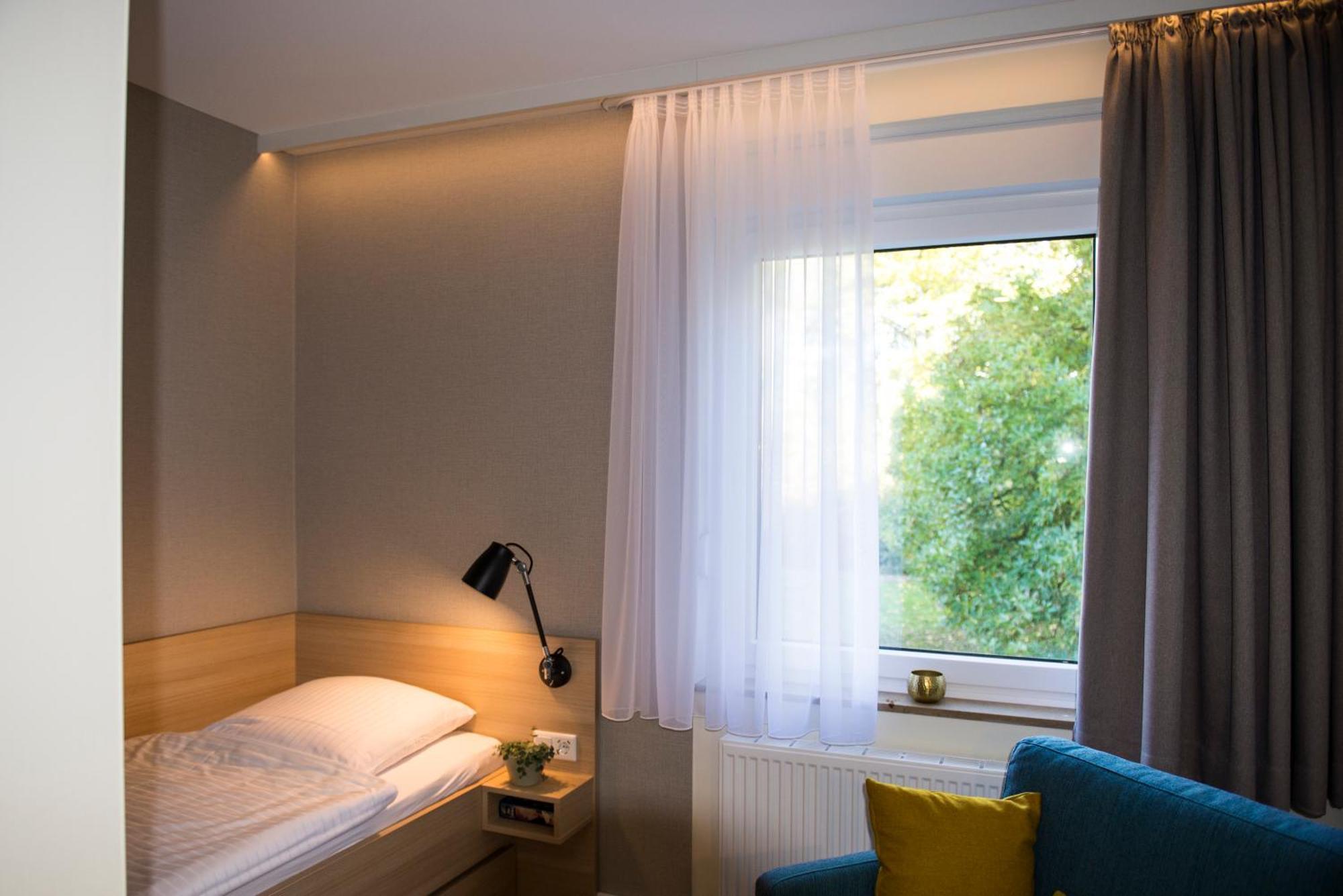 Haus Mariengrund Hotel มึนสเทอร์ ภายนอก รูปภาพ