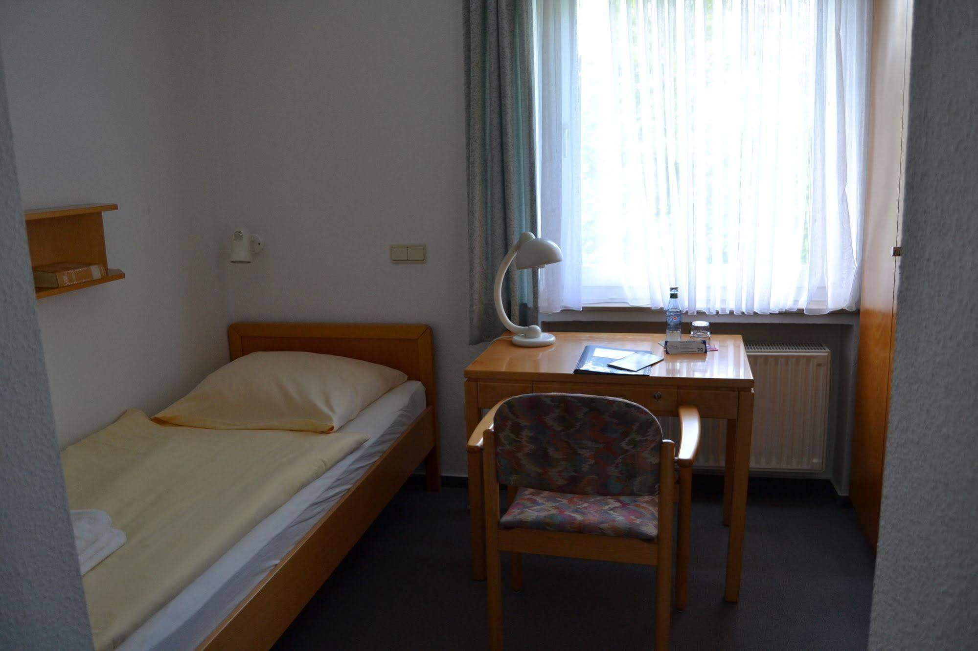 Haus Mariengrund Hotel มึนสเทอร์ ภายนอก รูปภาพ